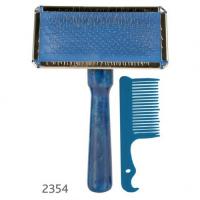 Мягкая щетка-пуходерка + гребешок "TRIXIE" для ухода за шерстью, с деревянной ручкой 9x13см