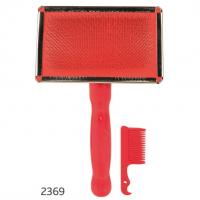 Мягкая щетка-пуходерка + гребешок "TRIXIE" для ухода за шерстью, с деревянной ручкой, 11x14см